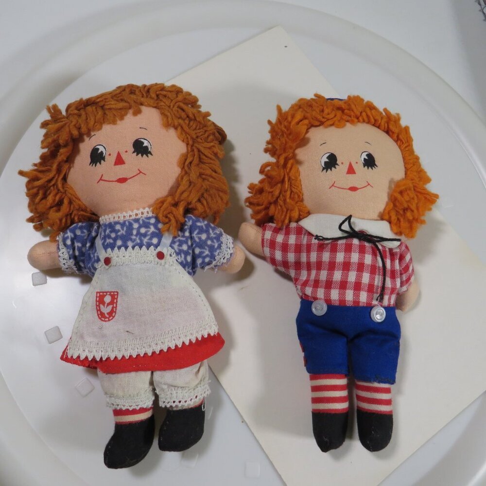 Vintage 1970s Knickerbocker Raggedy Ann and Andy Soft Dolls, 6in tall